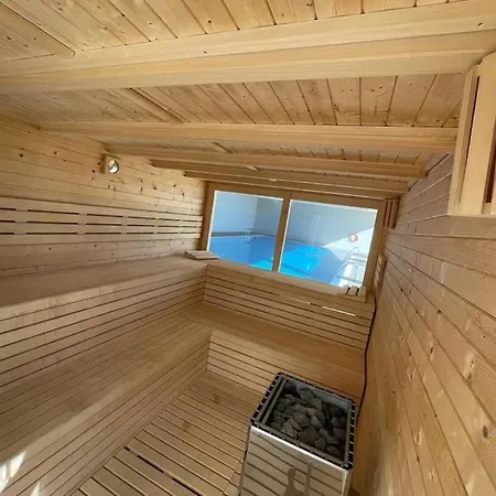 Casa Mila Sauna, Gym, Padel Indoor Pool *